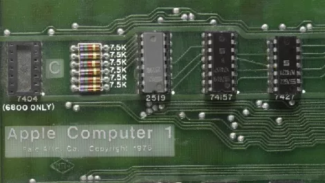 Working Apple 1 motherboard sells for US$375k