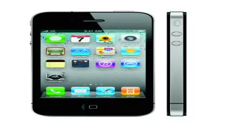 Apple announces iPhone 4