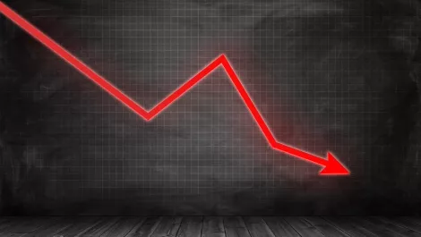Smiths City value falls as it reluctantly complies with ruling