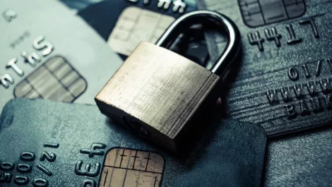 Increase in cyber attacks driven by online holiday shopping