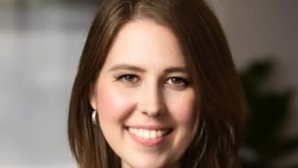 Lara vandersluis barnett headshot(2)