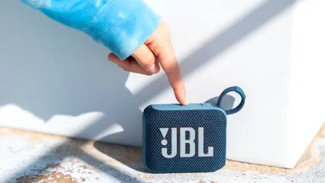 Jbl go 4 lifestyle 01 904x560px