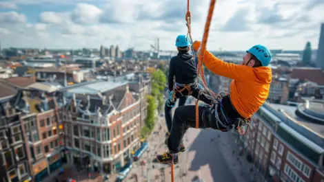 Appsbroker CTS raises EUR €2,105 abseiling for Make-A-Wish