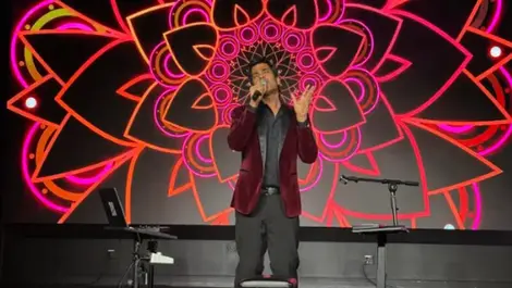 Vivek Agrawal launches Hindi album in virtual Oasis